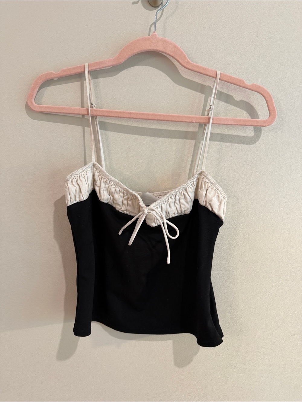 Reformation Women's Black and Cream Contrast Tie-Front Cami Top
